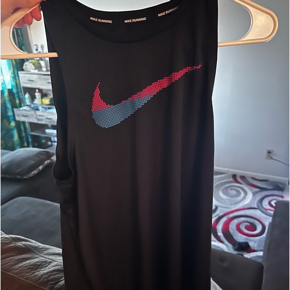 Hasn’t been worn Nike shirt